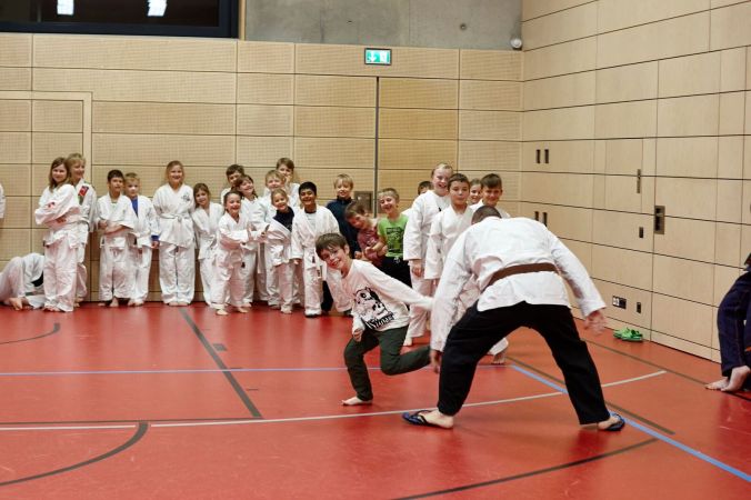 F8y4KZoACUXki5p3cArYo2SdL76KaPMILgTjIJVJGEs